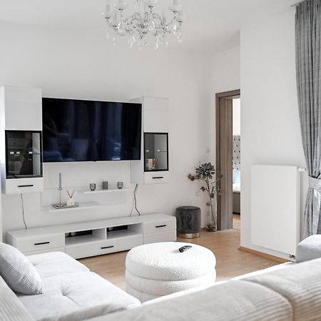 Lovely Family Suite براغ المظهر الخارجي الصورة